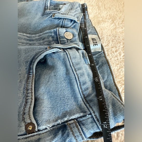 Agolde (Revolve) Light/Medium Wash Skinny Jeans, Tapered leg, Size 25 🩵 - Picture 7 of 11